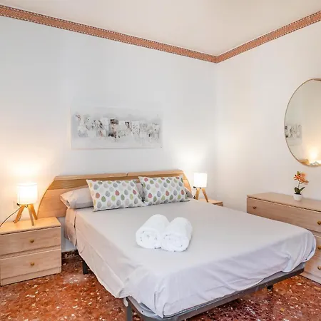 3 Bedroom Nice In Διαμέρισμα