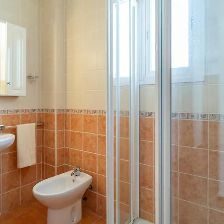 3 Bedroom Nice In *